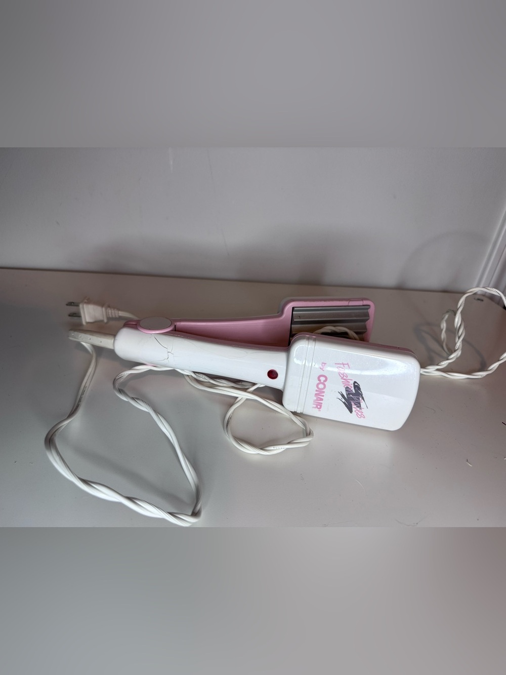 CONAIR Pink and White Hair Crimper - Women Hair Tool
